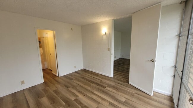 Photo - Mililani "Waikalani Woodlands" Newly Remodeled 3 Bedroom 2 Bath. Unit D-1006