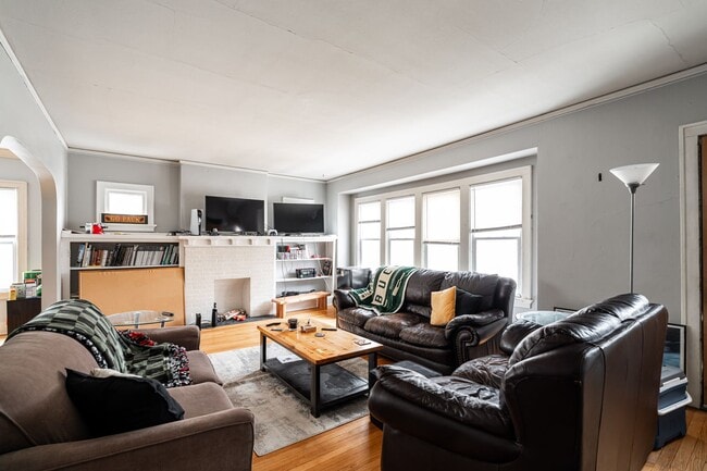 Photo - Downer Upper house