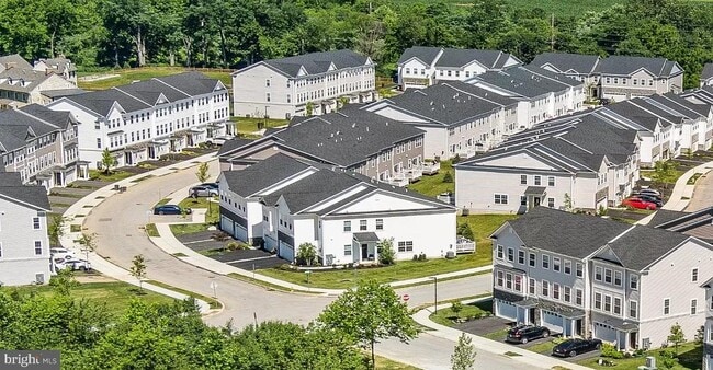 Photo - 71 Four Leaf Dr Townhome