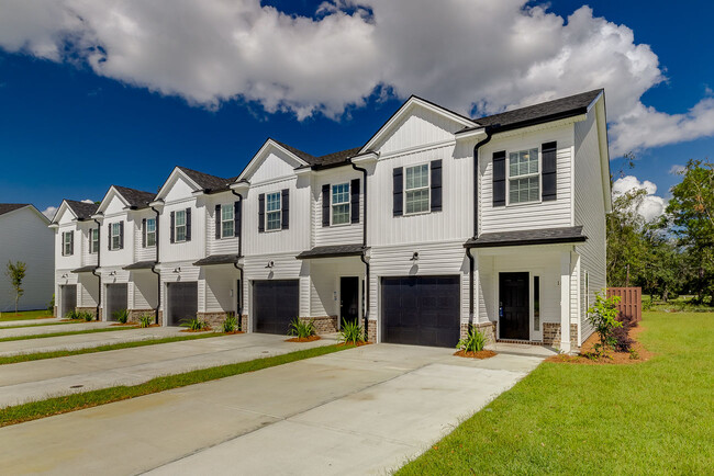 The Hamlet - The Hamlet Townhomes