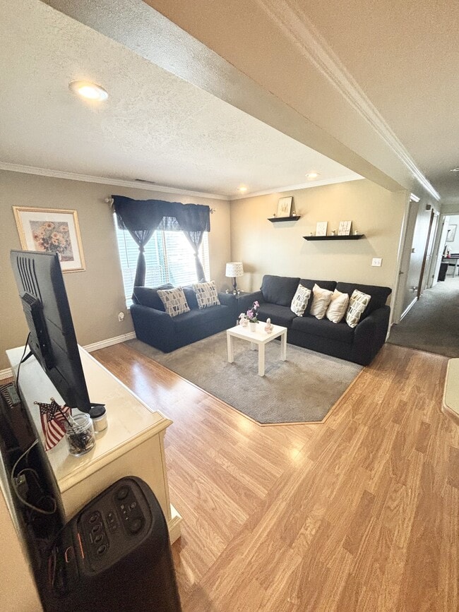 Photo - 1559 N 550 W