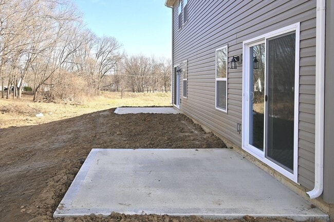 Photo - 3 Bedroom 2.5 bath 2 Car Garage Duplex