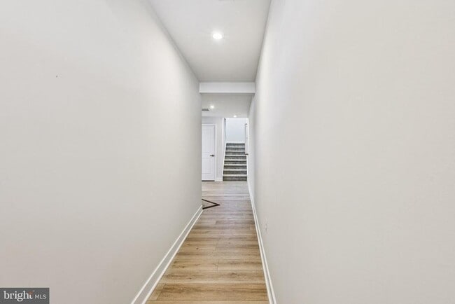 Photo - 9287 Tanfield Dr