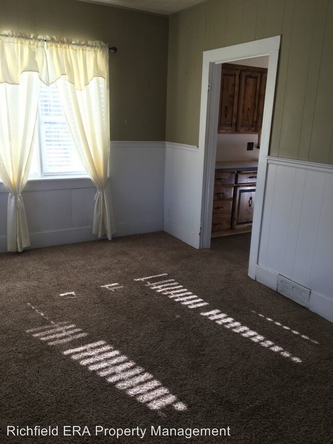 Photo - 3 br, 1 bath House - 131 North State Street