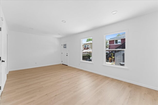 Photo - 1627 Martin Luther King Jr Way