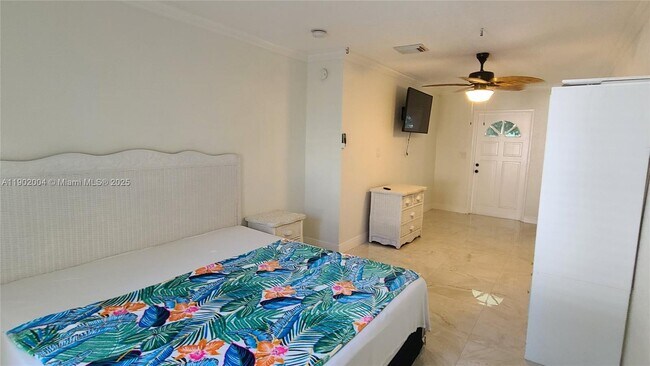 Photo - 3221 NE 7th St Unit 2