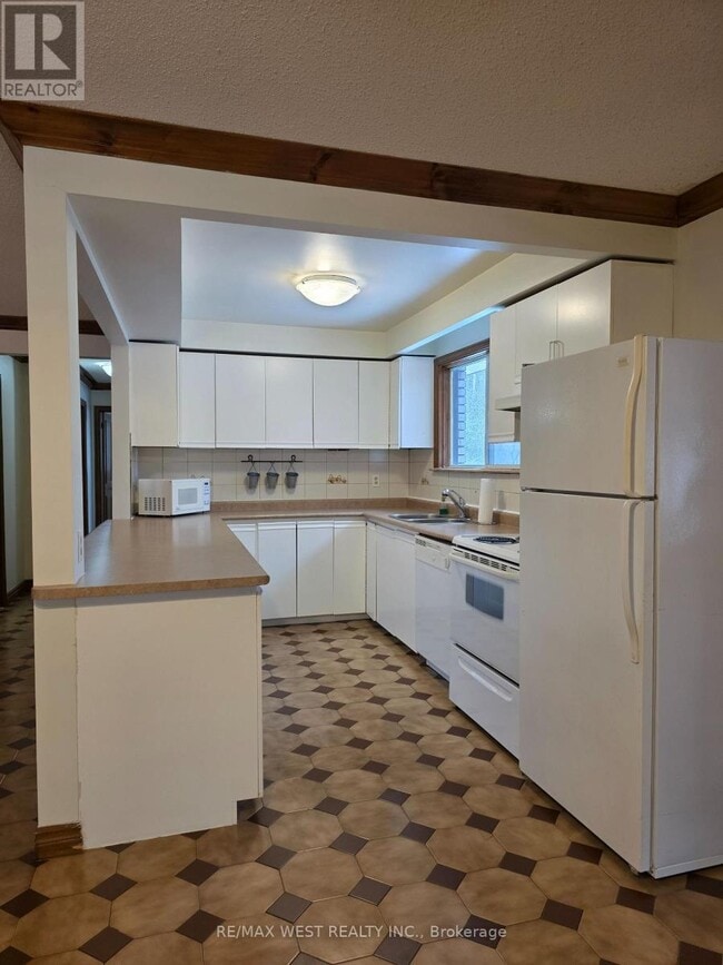 Photo - 23 Connie Dr