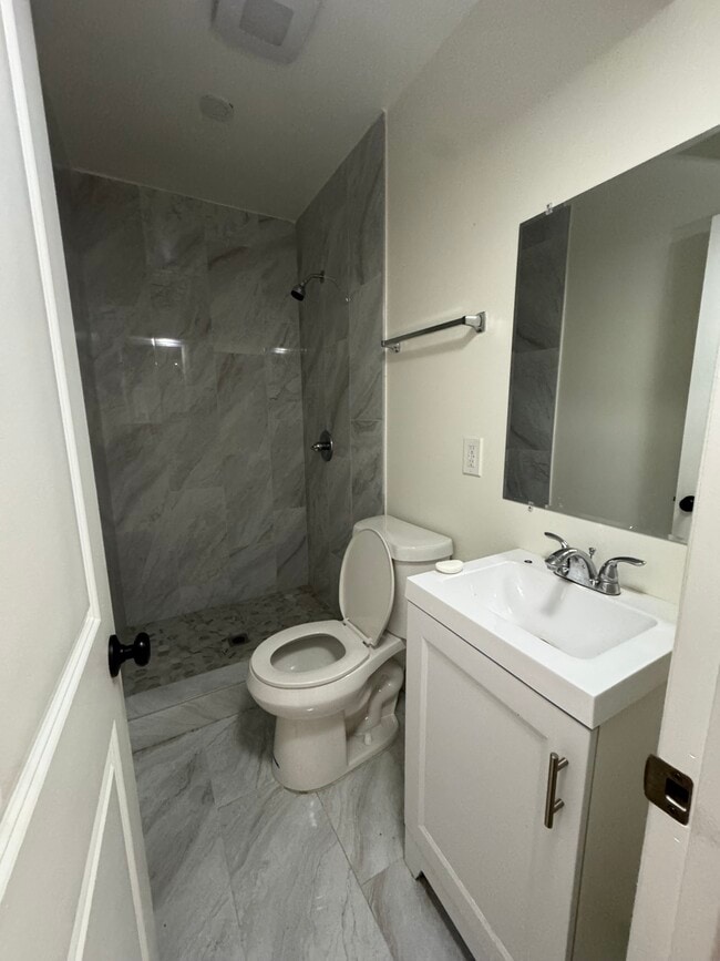 Bathroom 1 - 1529 S Monterey St