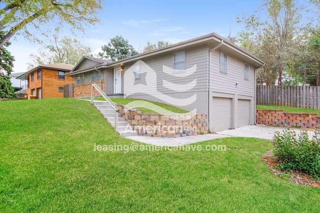 Photo - 8549 Meredith Ave