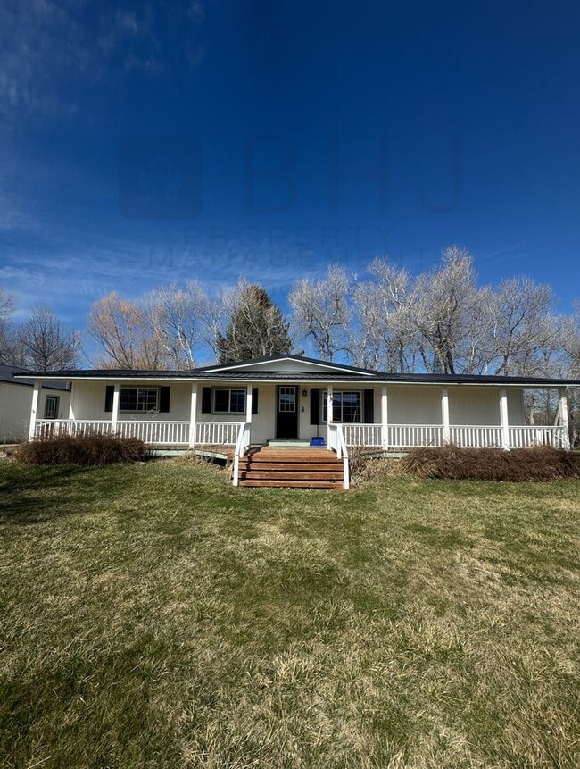 Building Photo - 4 BEDROOM / 2 BATH HOME IN SCSD1!