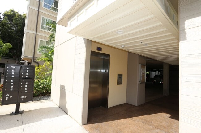 Photo - Ka Malanai at Kailua Phase II - 2 bedroom,  2 bath with 2 covered parking - $4,000. Unit 7305
