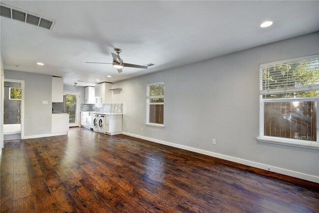 Photo - 1120 Estes Ave Townhome