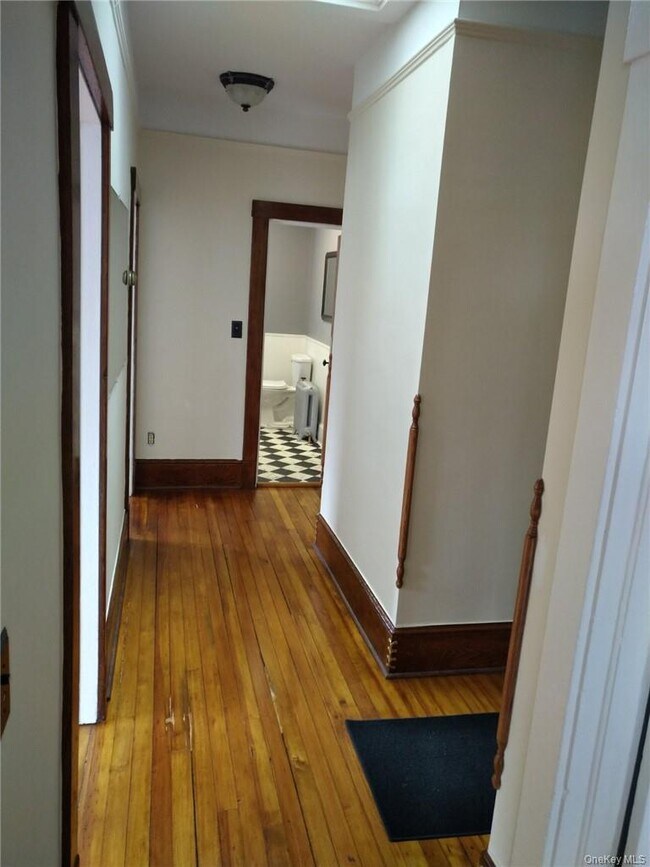 Photo - 262 NY-32 Unit A