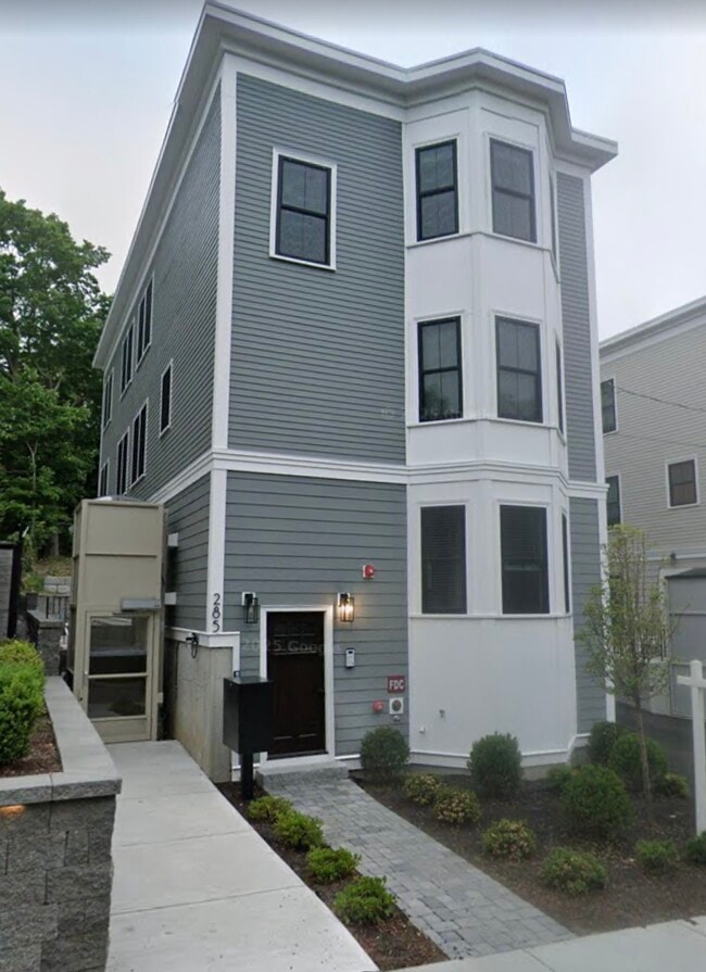 Photo - 285 Lamartine St Unit 2