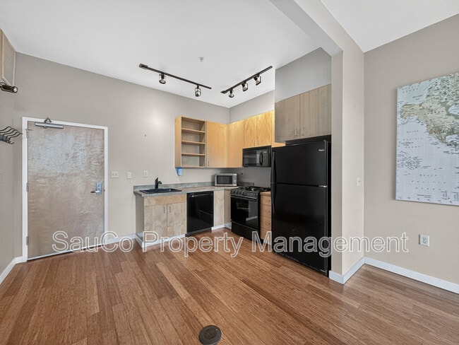Photo - 1425 NE 61st Ave Unit 205