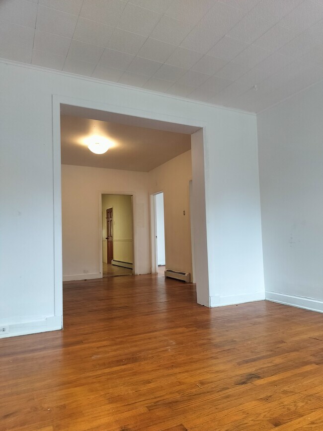 73 Rensselaer Ave Unit 73 Rensselaer avenue