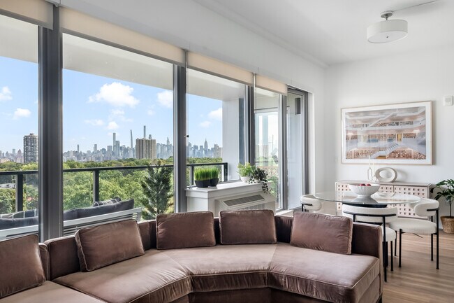 Photo - Braddock Park West