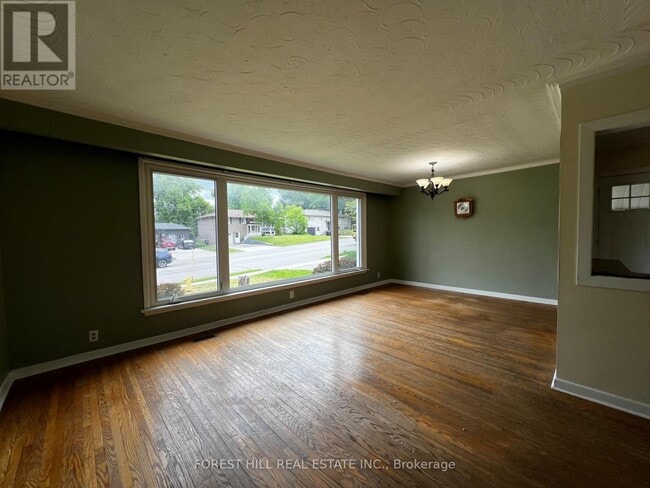 Photo - 244 St Vincent St