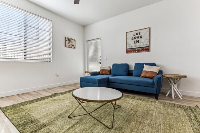 Photo - 9450 W Cabela Dr Unidad ID1055235P