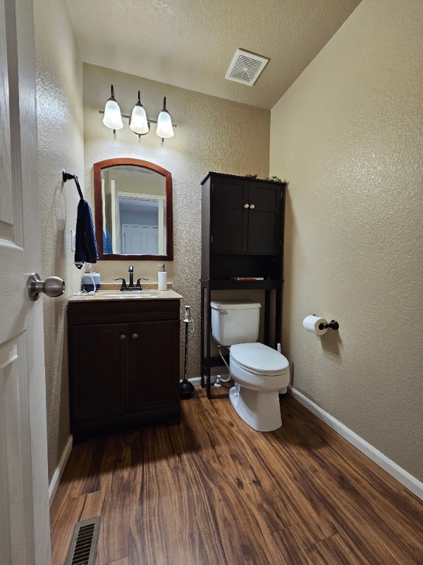 Photo - 9585 Castle Oaks Dr