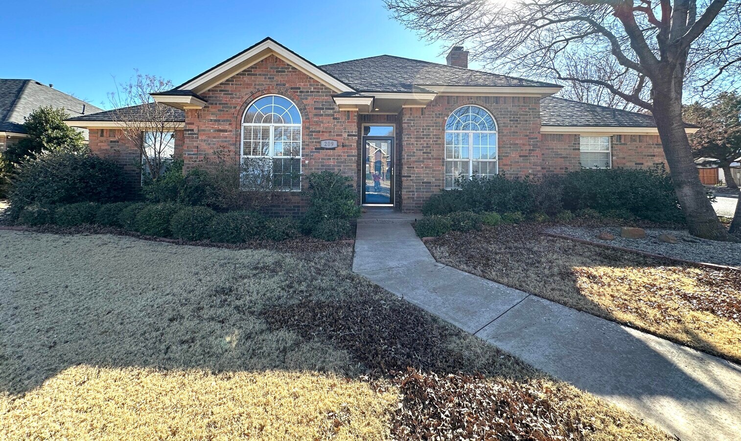 Photo - 209 Sooner St