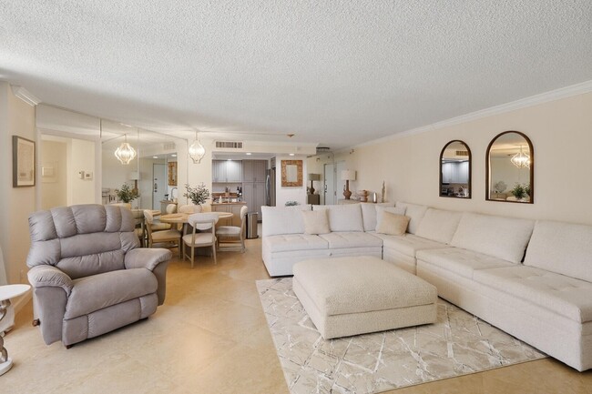 2800 N Ocean Dr