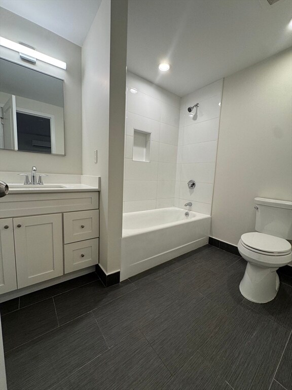 Photo - 123 Shirley Ave Unidad 204