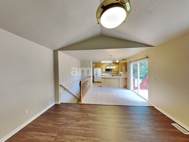 10207 N Forest Creek Dr