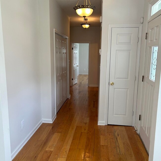 Photo - 260 Grove