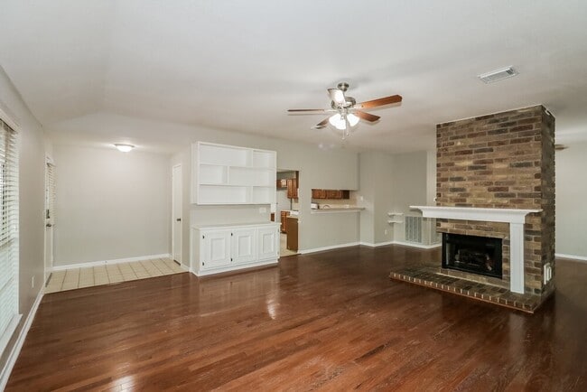 Photo - 9423 Bayou Bluff Dr