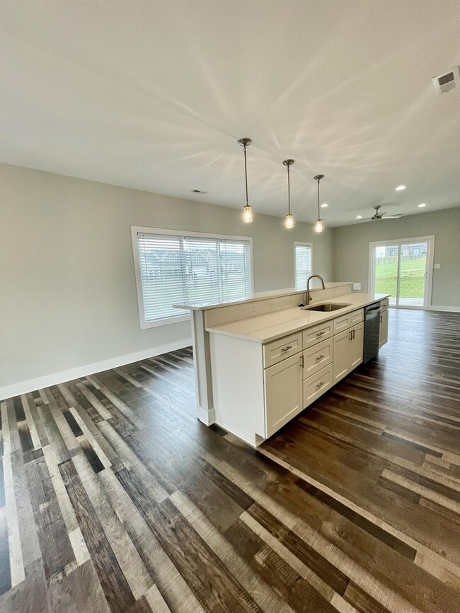 Photo - 1 S Timberlake Dr