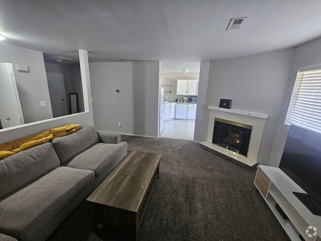 Building Photo - The Perfect Blend of Comfort and Function Rental
