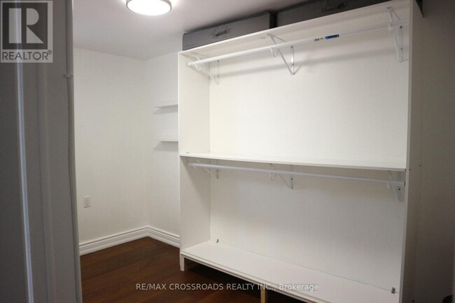 Photo - 11 Bankfield Dr