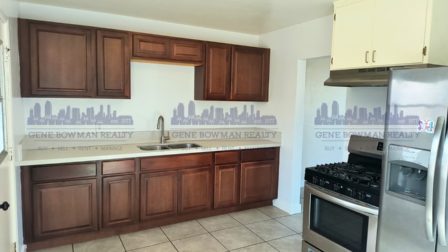 Building Photo - Fully Remodeled 3 bed 1 Bath Duplex Available for Rent in Chula Vista Unit 457 A