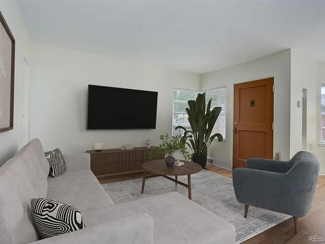 Photo - 2630 S Marion St