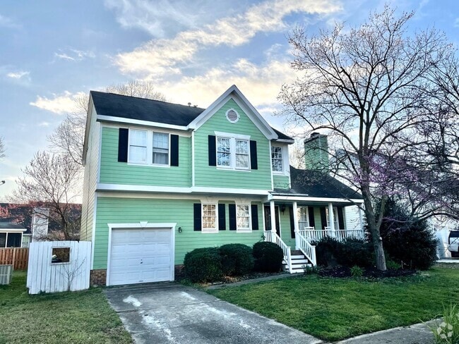 Building Photo - 3 Bedroom 2.5 Bathroom Home w/ 1 car garag...