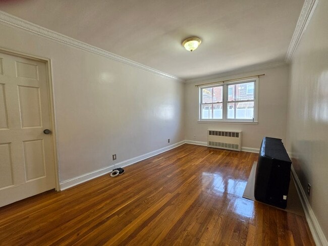 Photo - 2052 E 60th St Unit #1