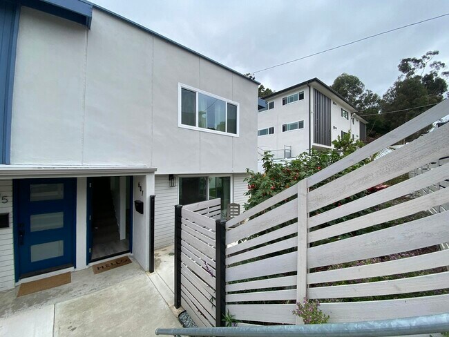 Photo - 605 Bush St