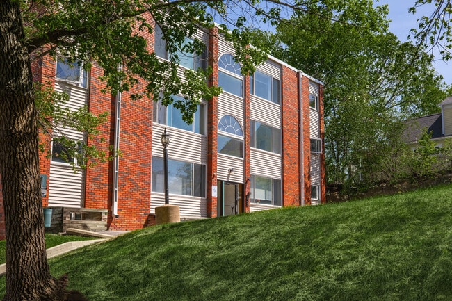George Apartments