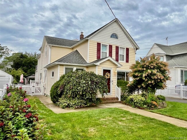 85 Spencer Ave