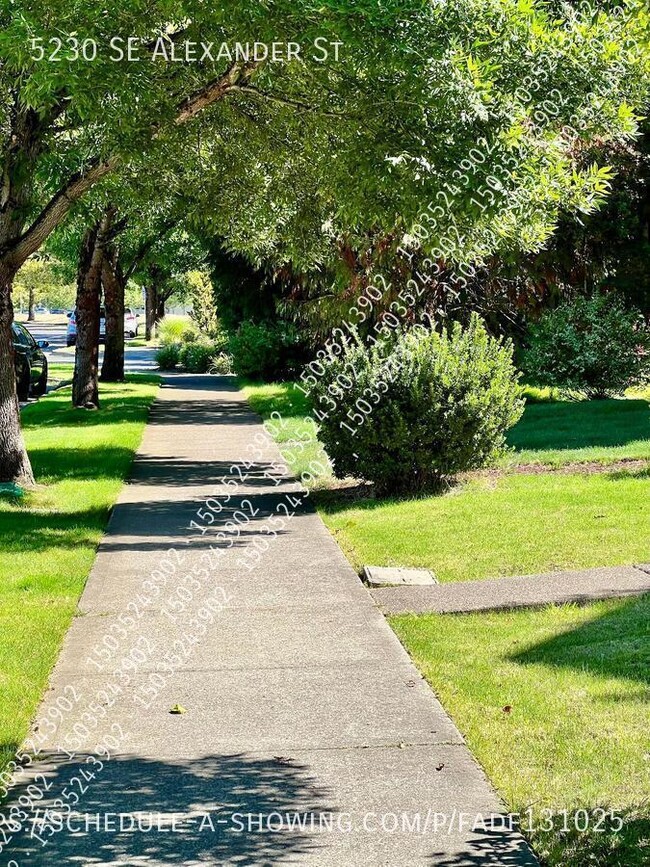 Photo - 5230 SE Alexander St