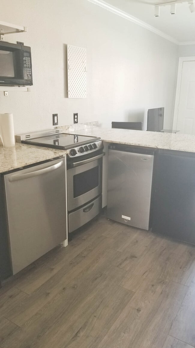 Photo - 253 Hayden Rd Unit 254