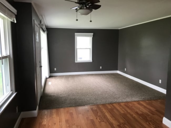 Photo - 10400 Albany St