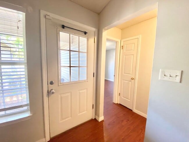 Photo - 164 Wright Cir