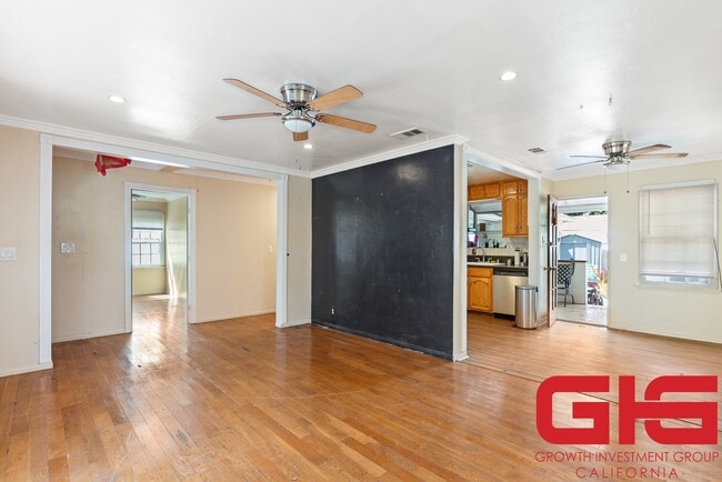 Photo - Del Vina Apts