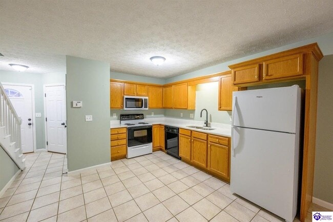 Photo - 111 Poplar Cir