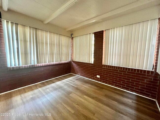 Photo - 1032 Marlow Ave