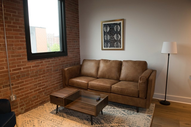 The Merchant Suites at 114 North Loudoun