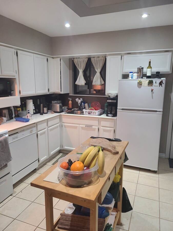 Photo - 722 Macintosh St
