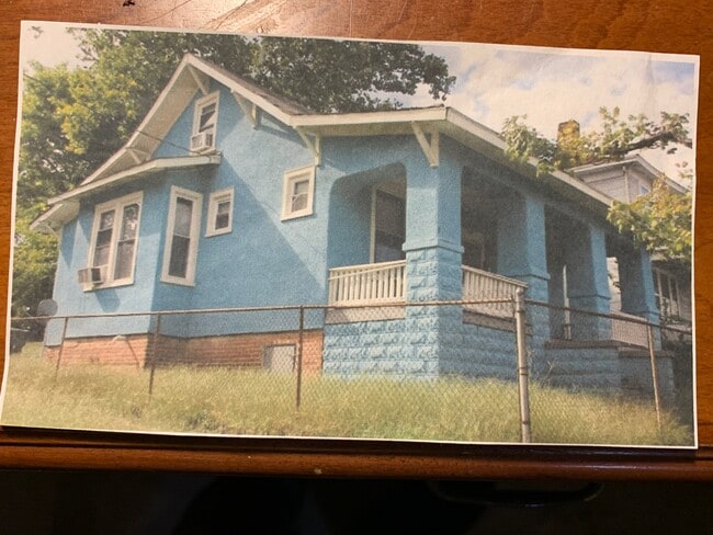 Building Photo - 400 W 26th St Rental